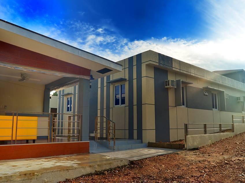 Abrhys Ridge Inn Корон Екстериор снимка