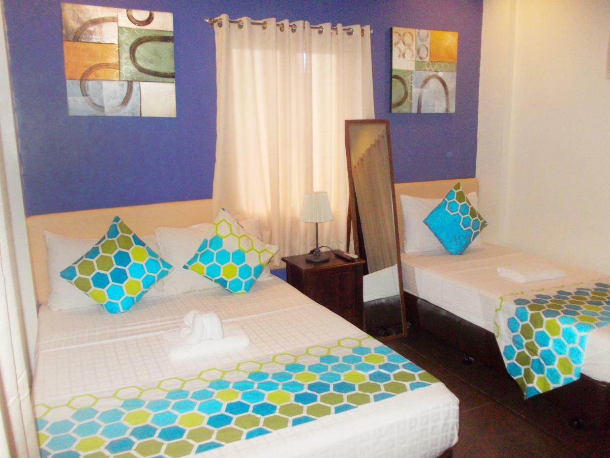 Abrhys Ridge Inn Корон Екстериор снимка
