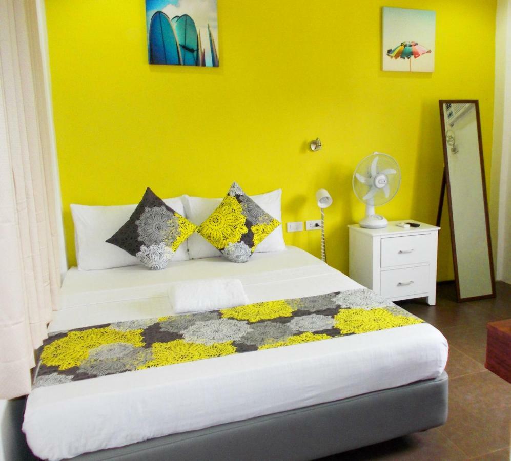 Abrhys Ridge Inn Корон Екстериор снимка